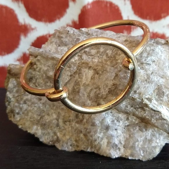 14th & Union open circle bangle - Picture 2 of 4